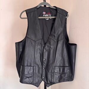 Vest Jacket Heavy Leather Motorcycle Men sz 56 Park V Black Snaps Made in USA